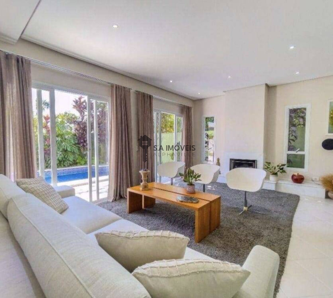 Casa, 4 quartos, 278 m² - Foto 1