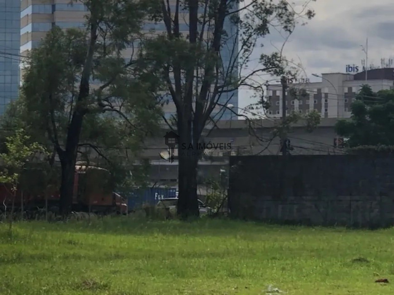 Loteamento e Condomínio - Foto 3