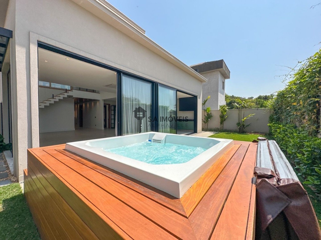 Casa, 4 quartos, 325 m² - Foto 1