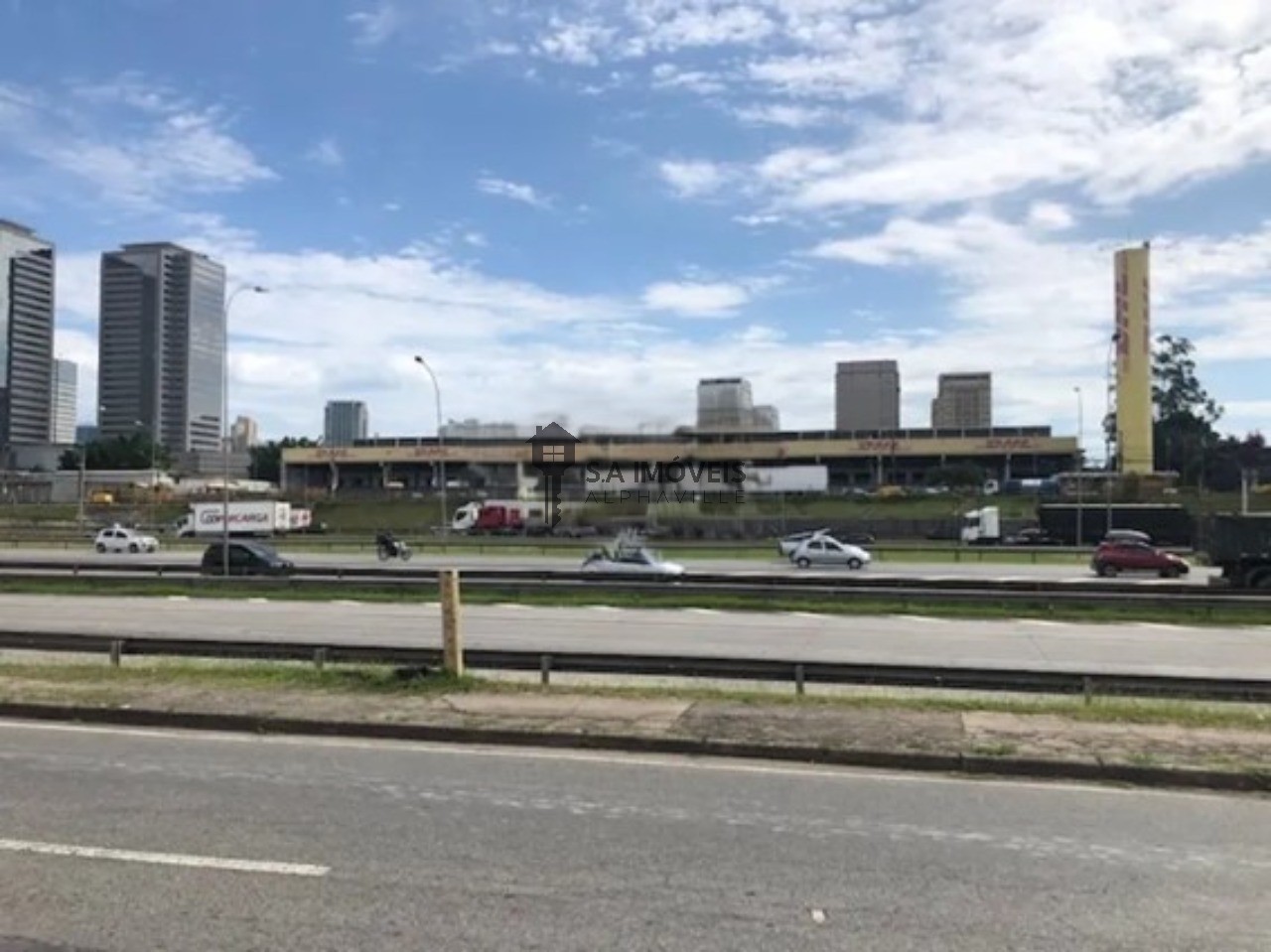 Loteamento e Condomínio - Foto 1