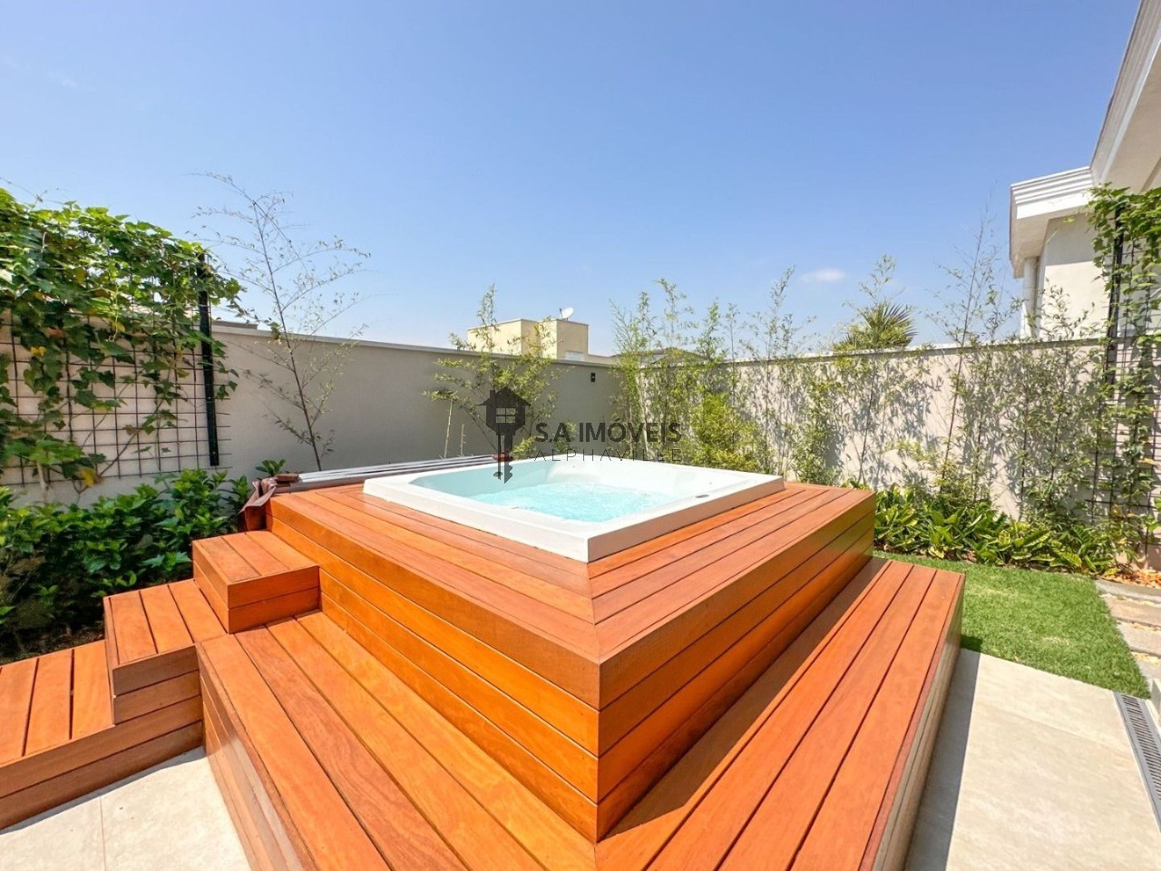 Casa, 4 quartos, 325 m² - Foto 2