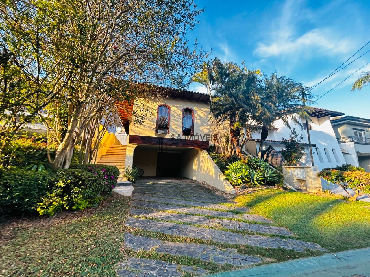 Casa, 3 quartos, 240 m² - Foto 1
