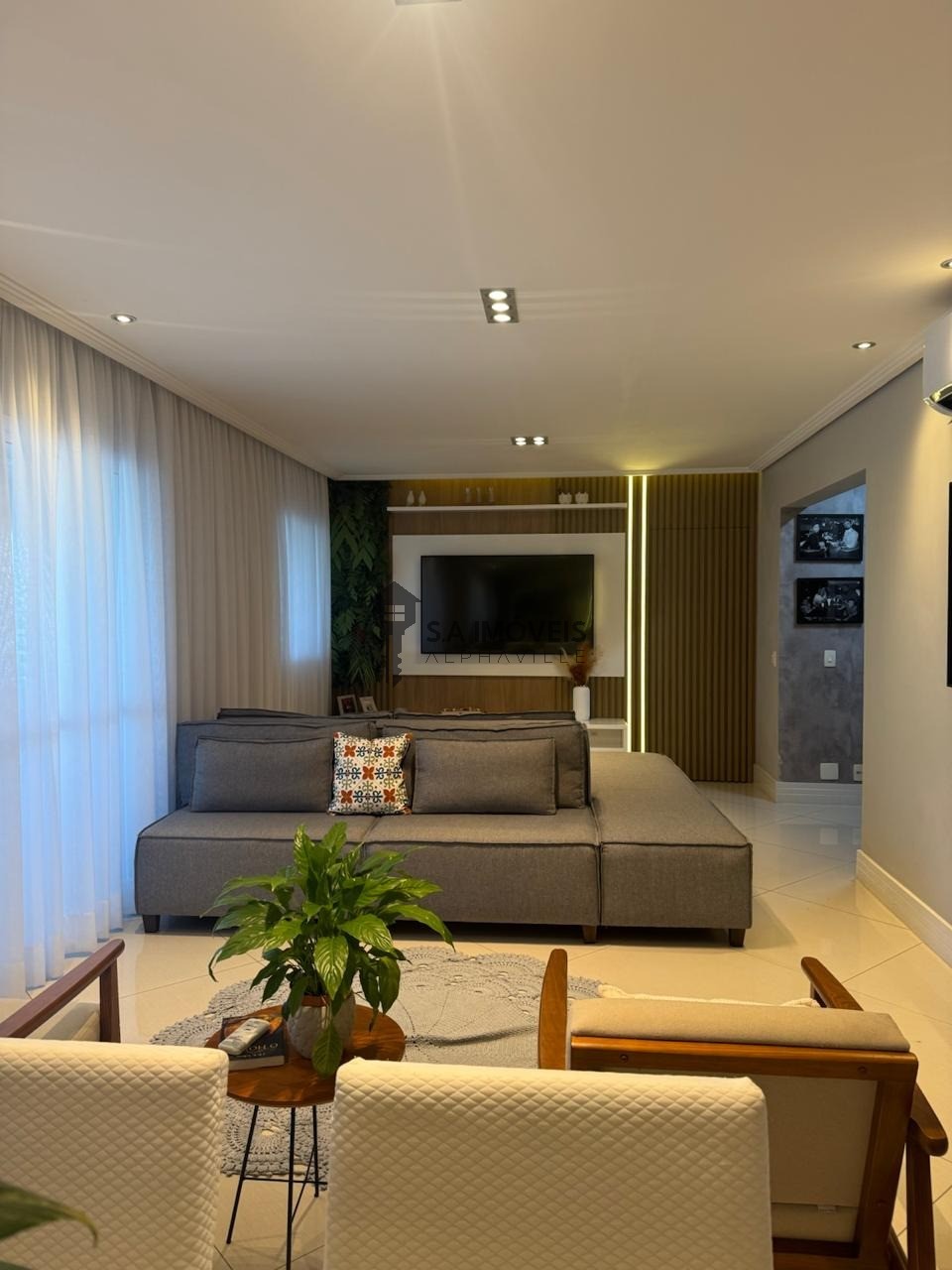 Apartamento, 3 quartos, 144 m² - Foto 2