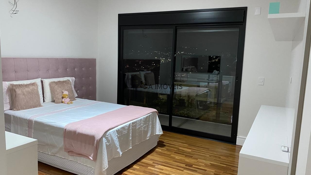 Casa, 4 quartos, 334 m² - Foto 19