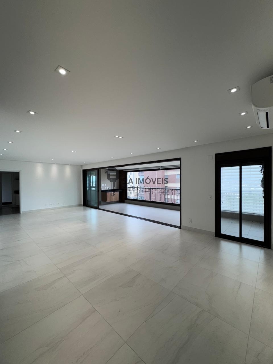 Apartamento, 3 quartos, 228 m² - Foto 5