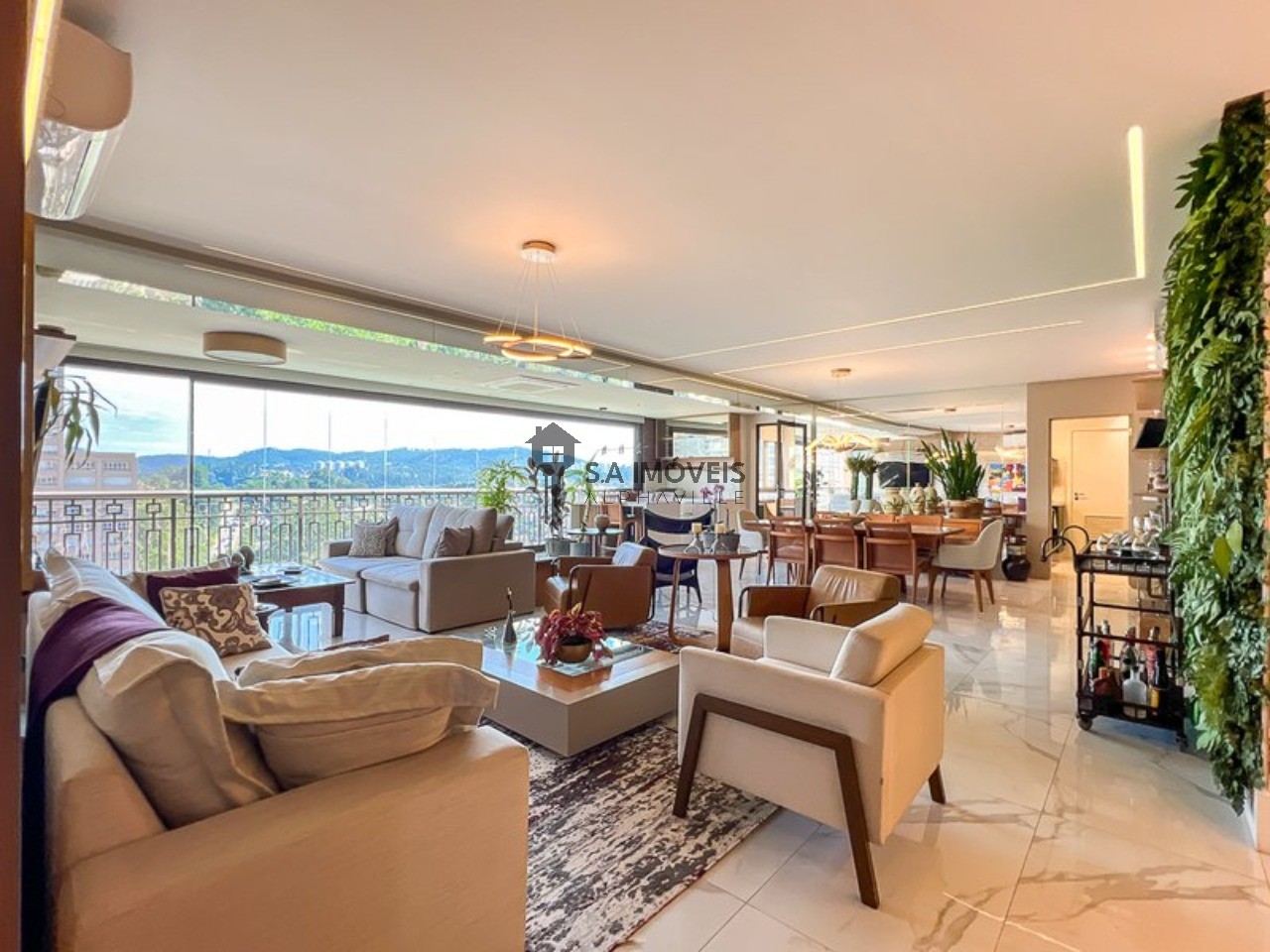 Apartamento, 3 quartos, 228 m² - Foto 2