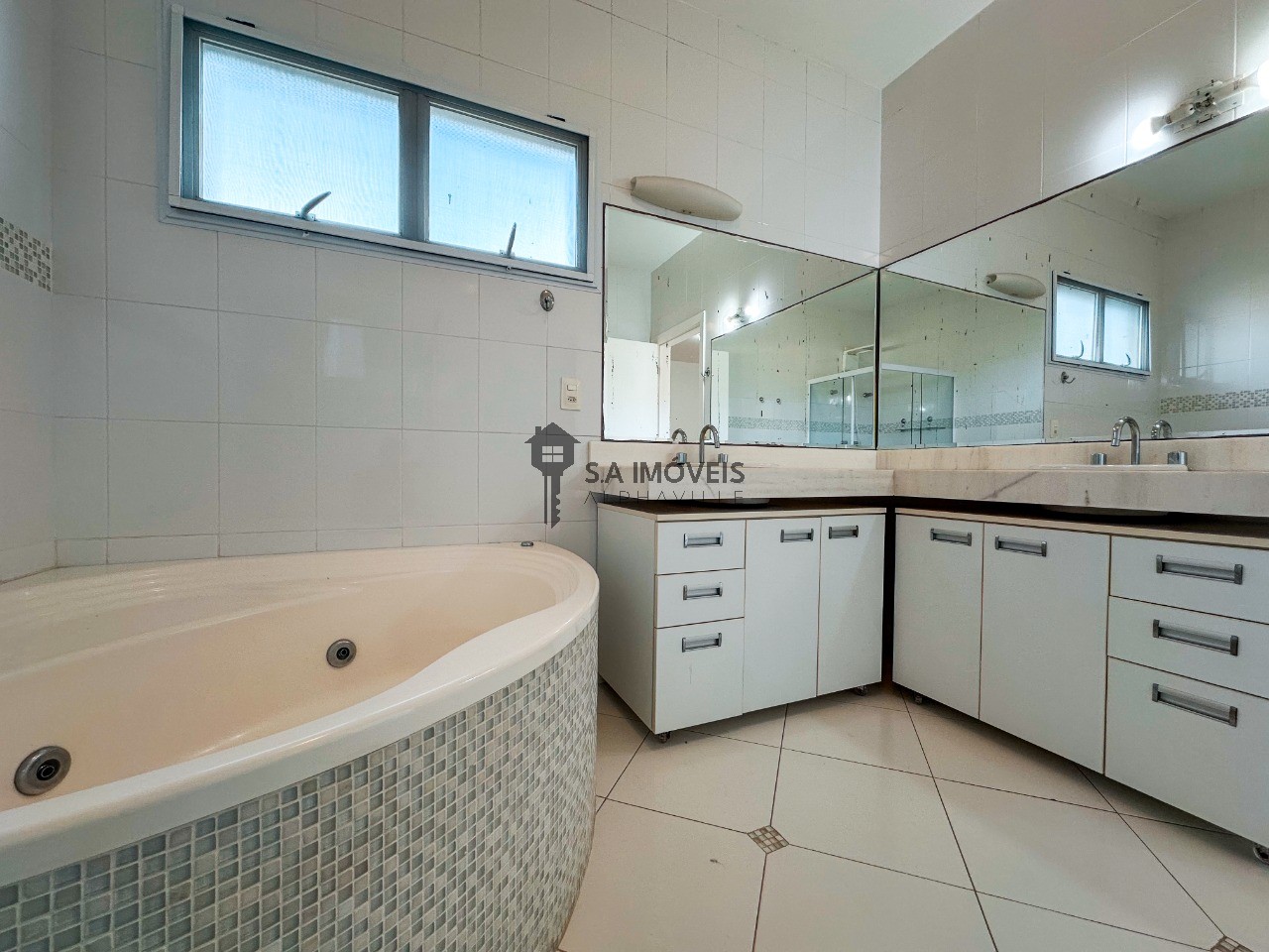 Casa, 4 quartos, 340 m² - Foto 49