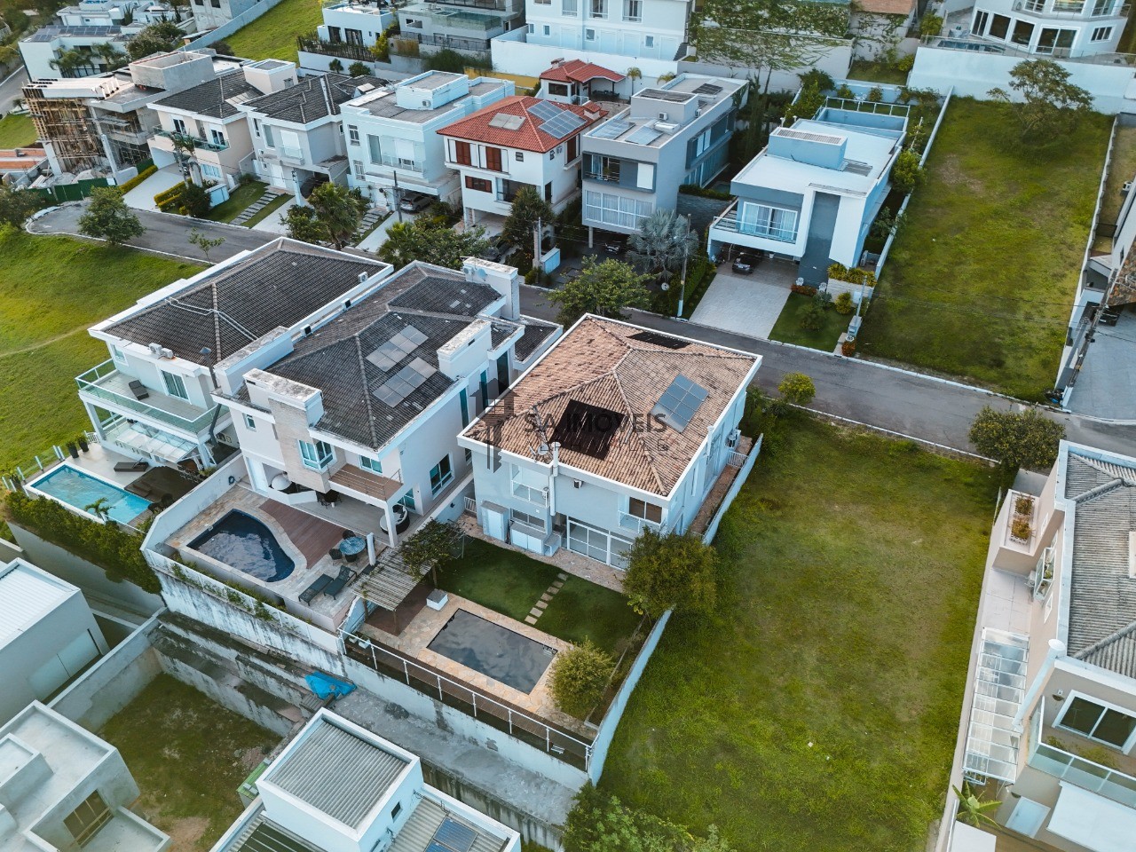 Casa, 4 quartos, 340 m² - Foto 3