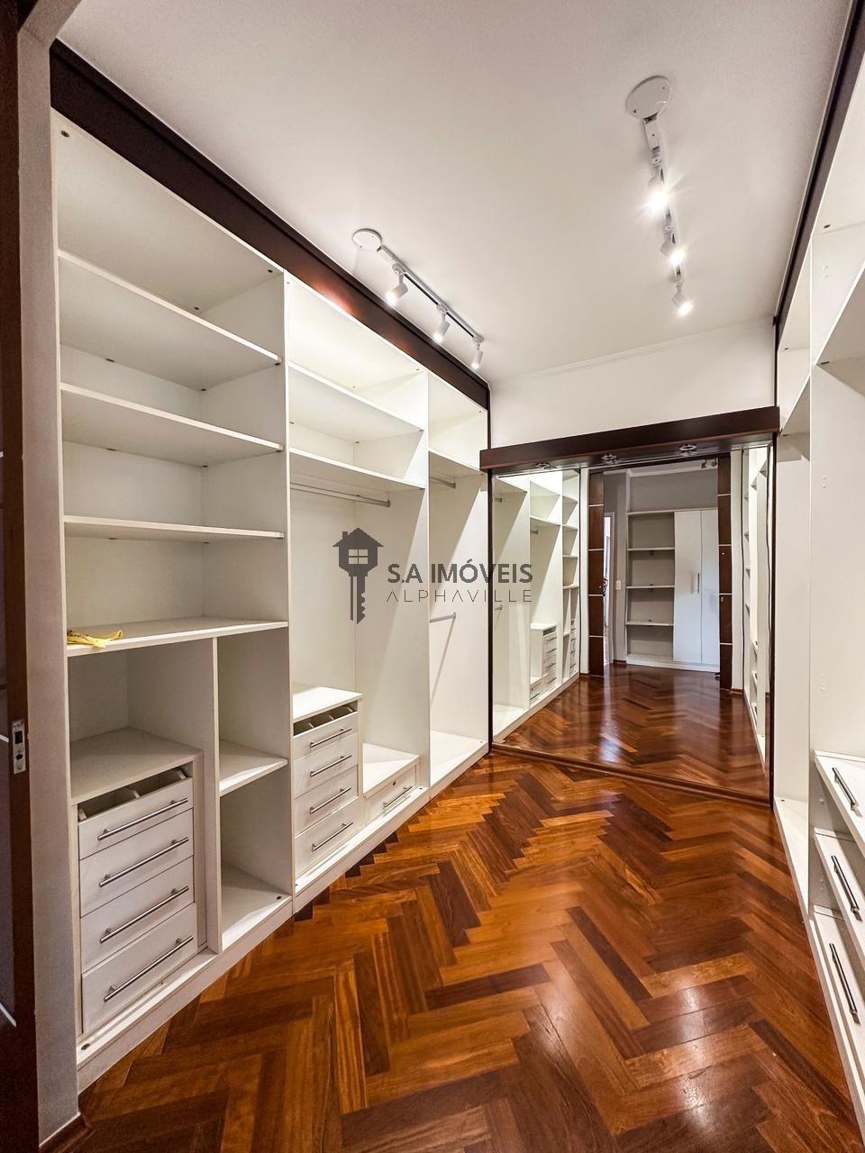 Casa, 4 quartos, 329 m² - Foto 36