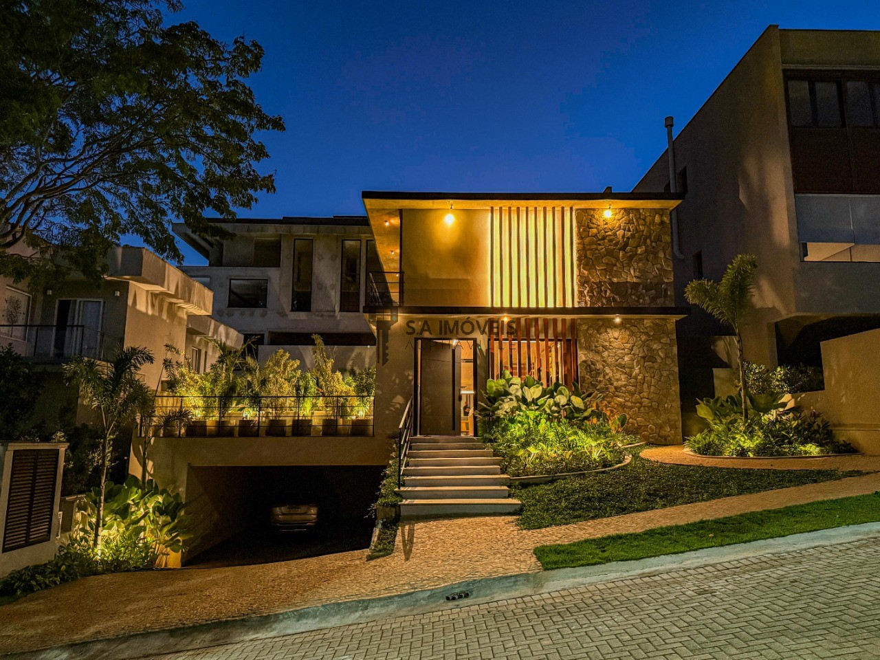 Casa de Condomínio, 4 quartos - Foto 1