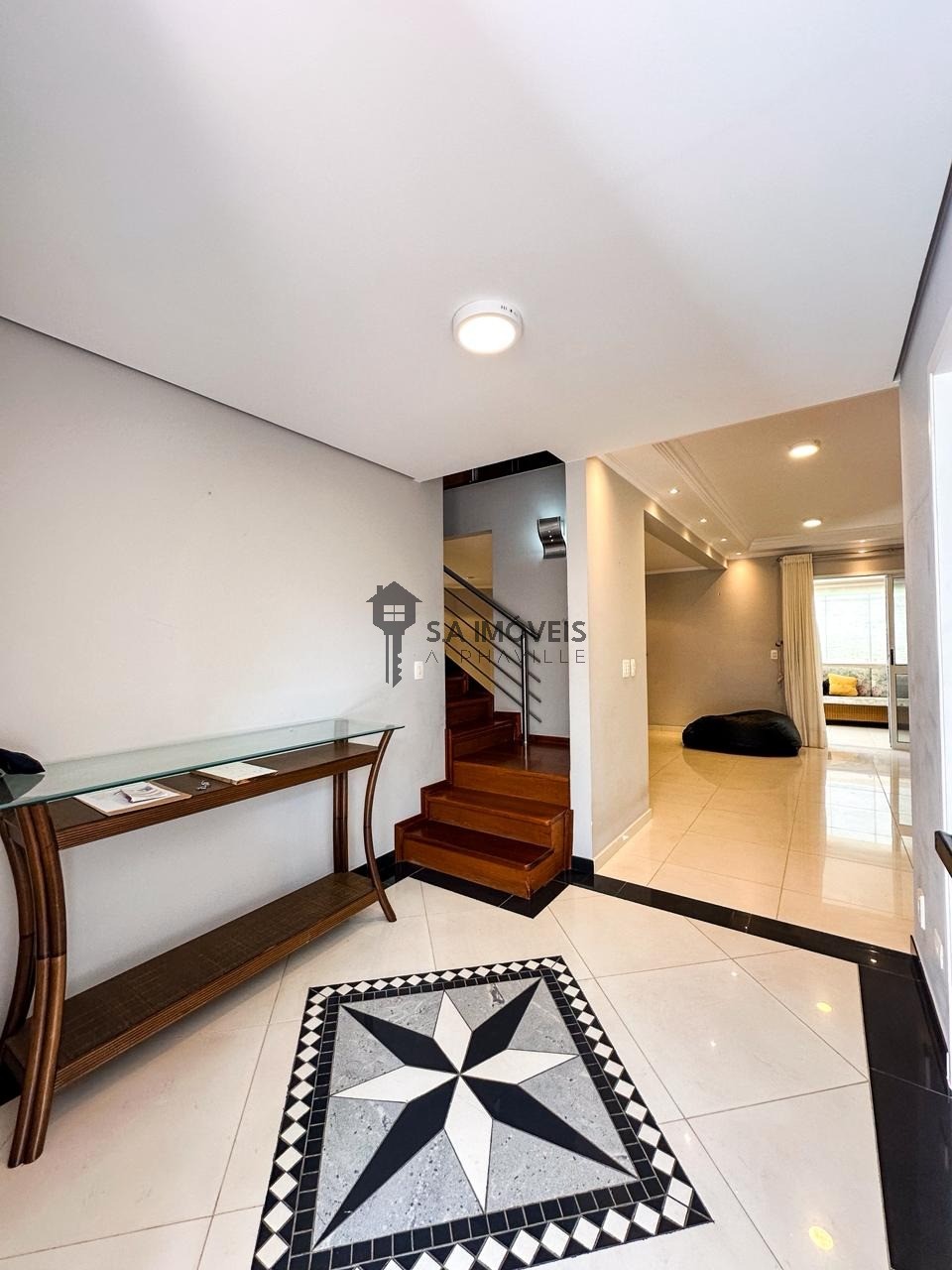 Casa, 4 quartos, 329 m² - Foto 3