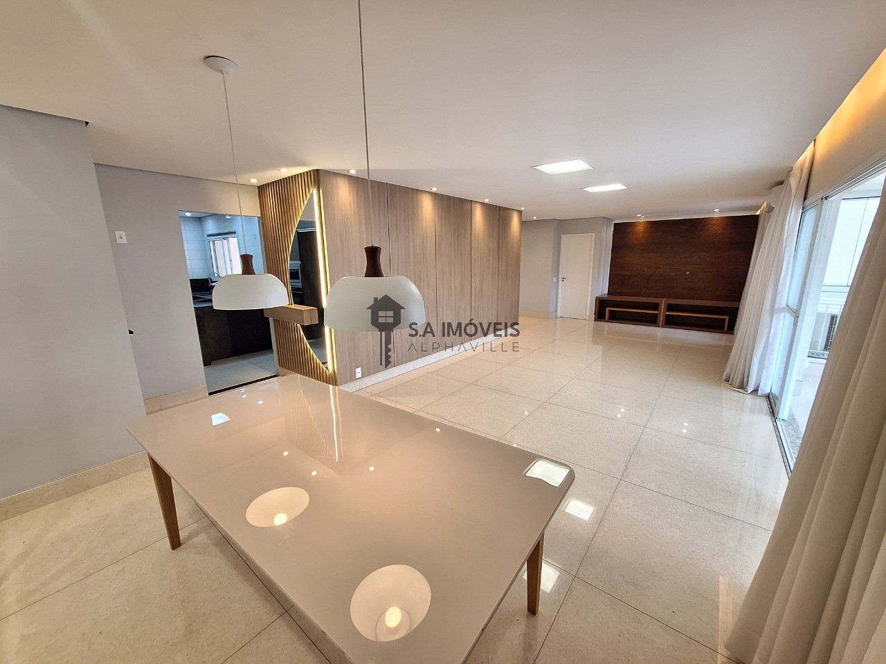 Apartamento, 3 quartos, 158 m² - Foto 2