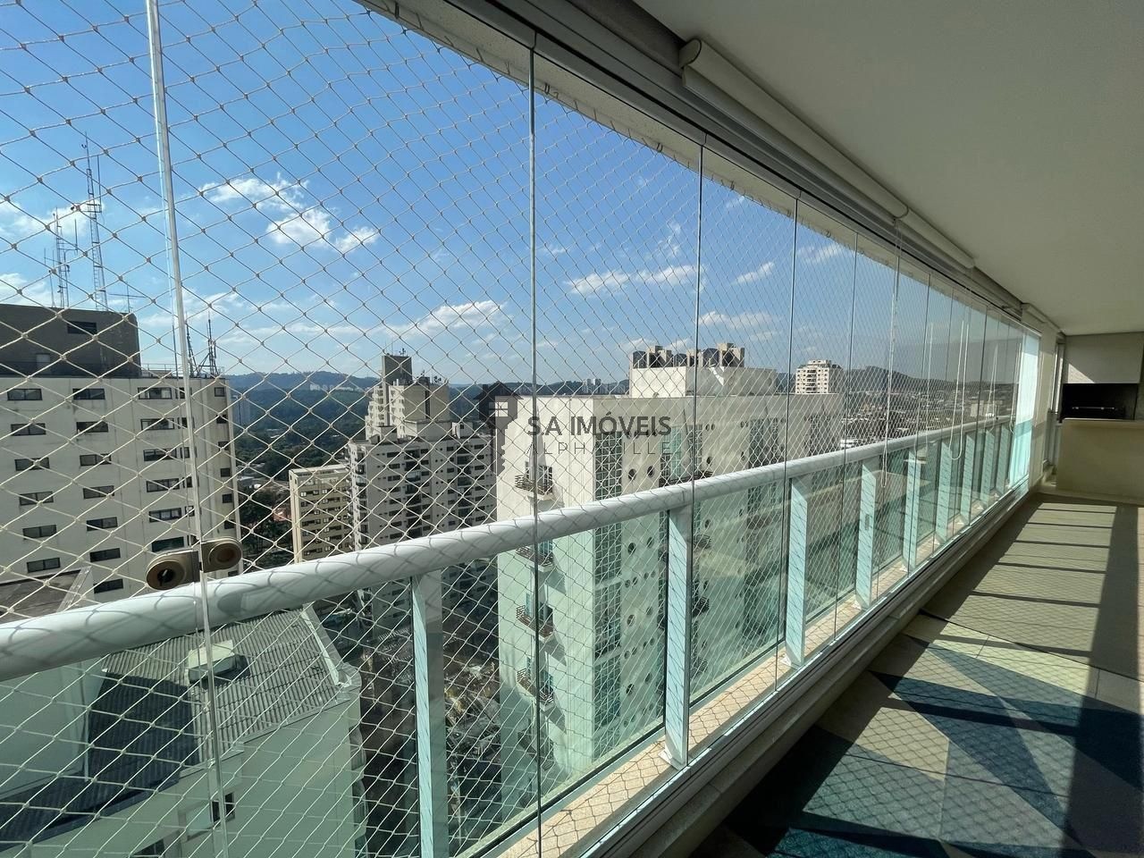 Apartamento, 3 quartos, 243 m² - Foto 1