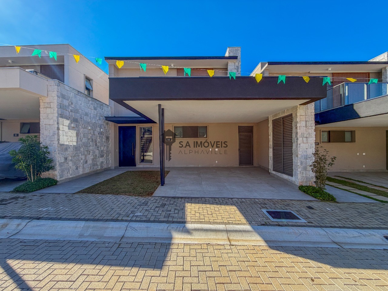 Casa, 3 quartos, 230 m² - Foto 1