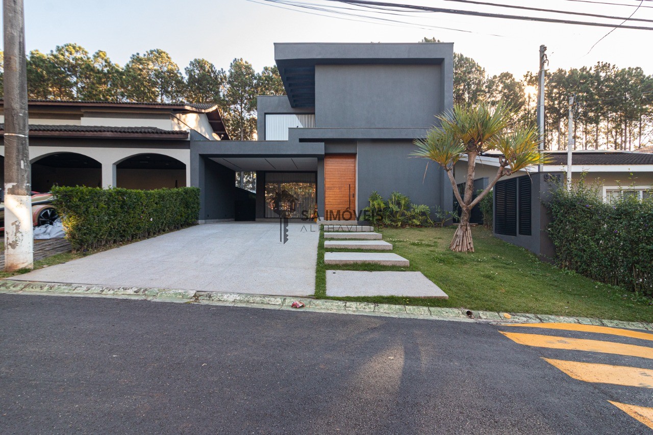 Casa, 4 quartos, 330 m² - Foto 1