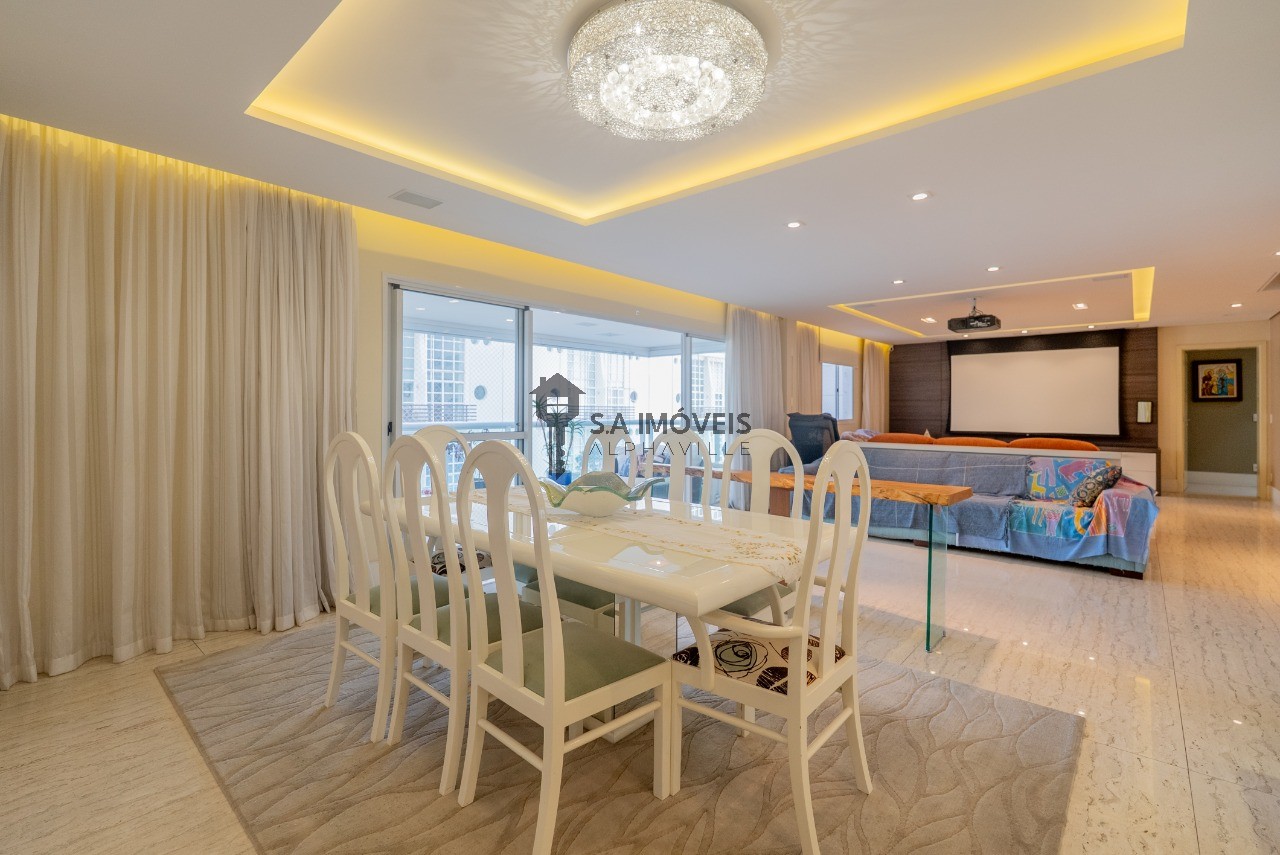 Apartamento, 3 quartos, 232 m² - Foto 1