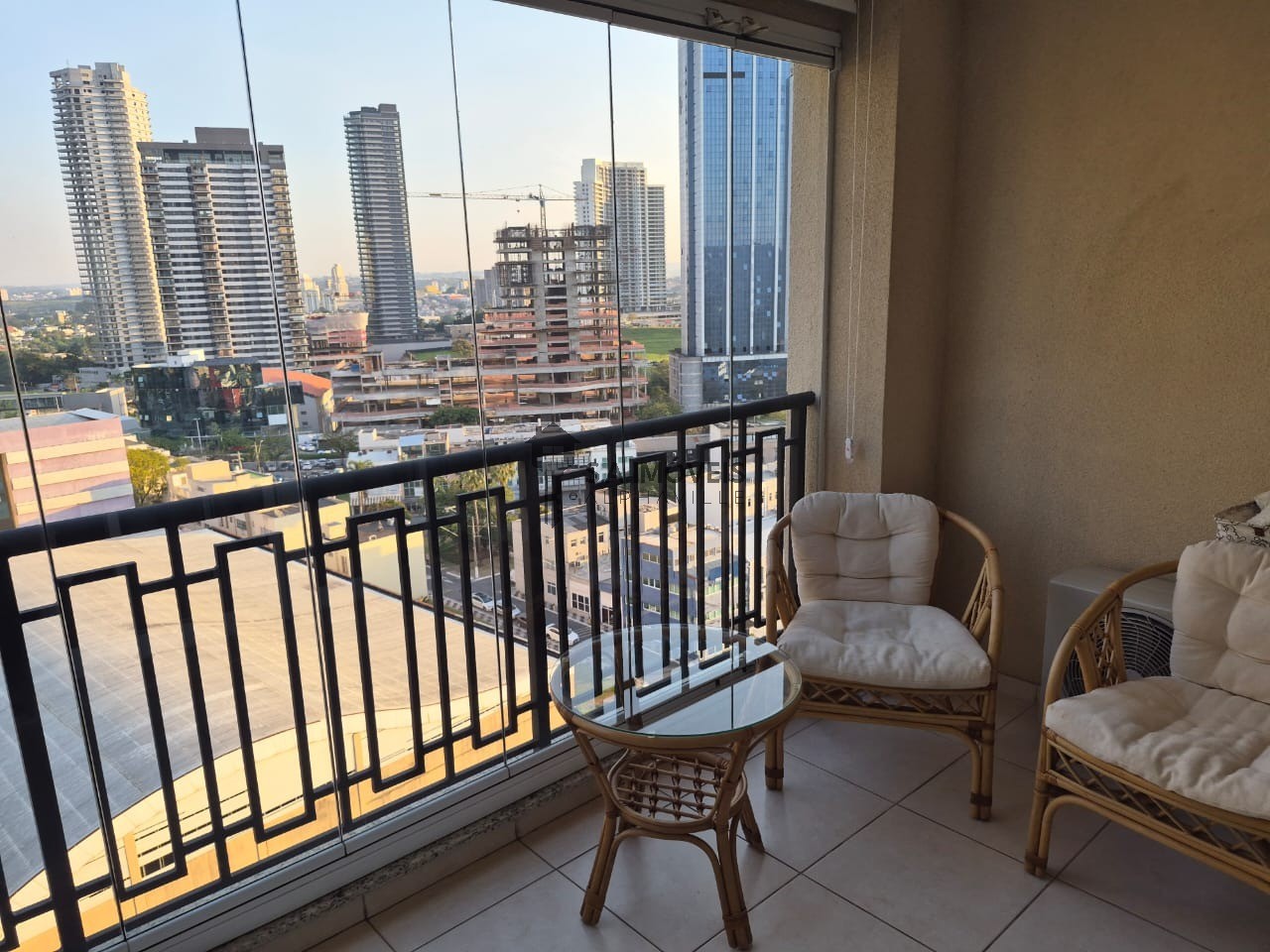 Apartamento, 3 quartos, 107 m² - Foto 2
