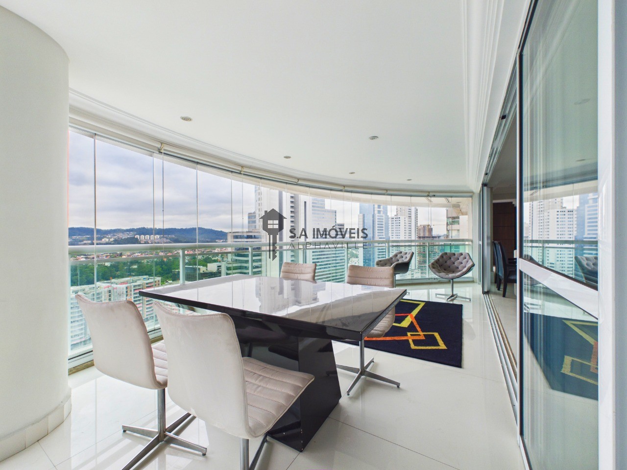Apartamento, 3 quartos, 260 m² - Foto 2