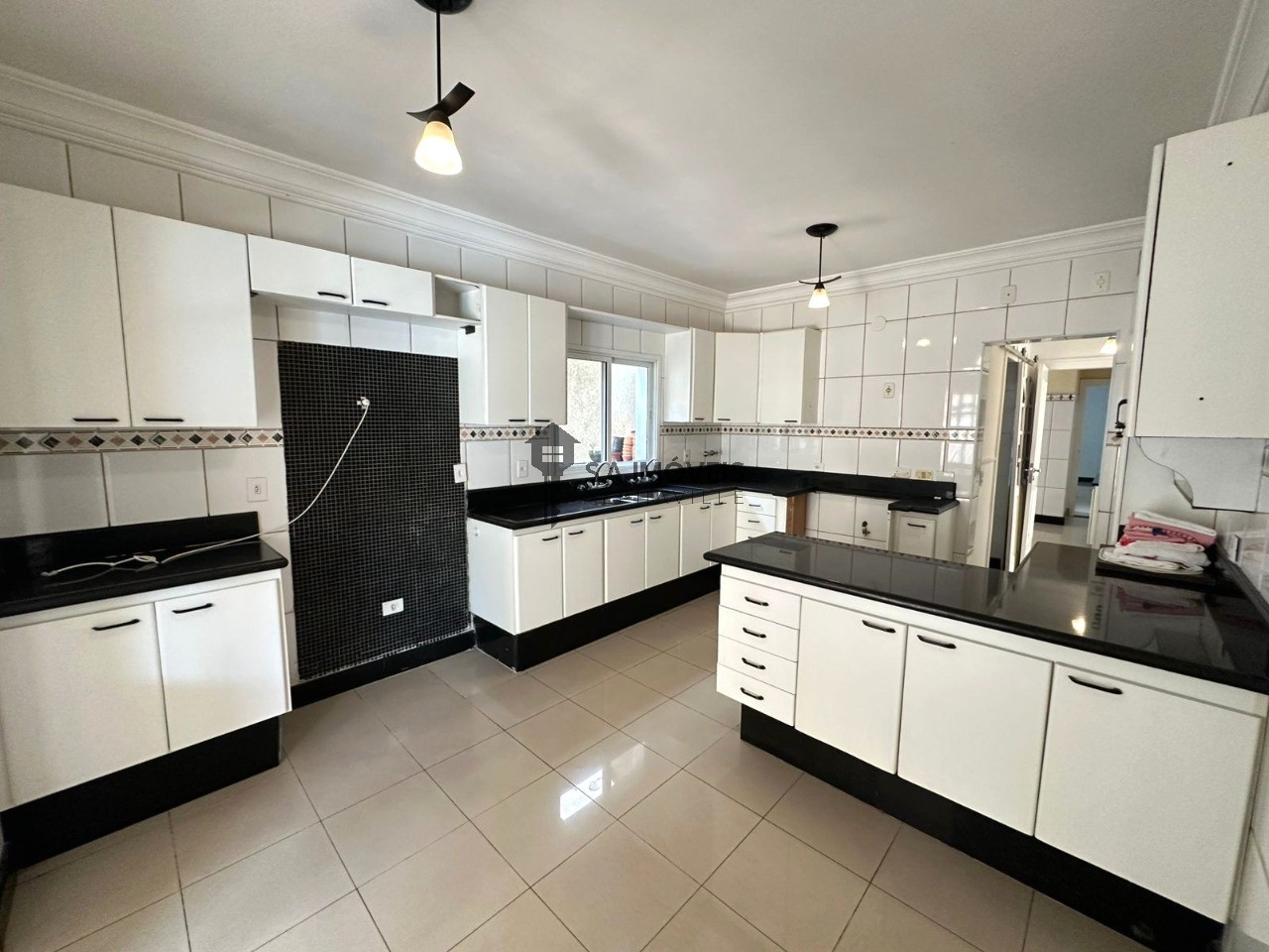 Casa, 4 quartos, 329 m² - Foto 8