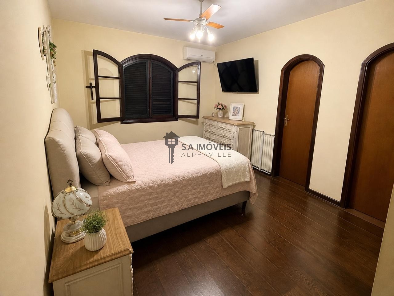Casa, 3 quartos, 260 m² - Foto 6