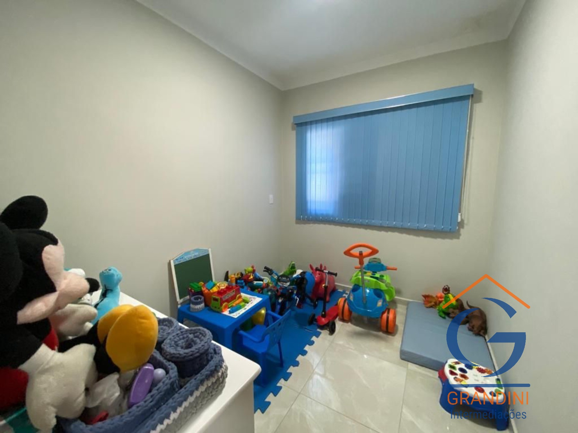 Casa à venda com 3 quartos, 200m² - Foto 6
