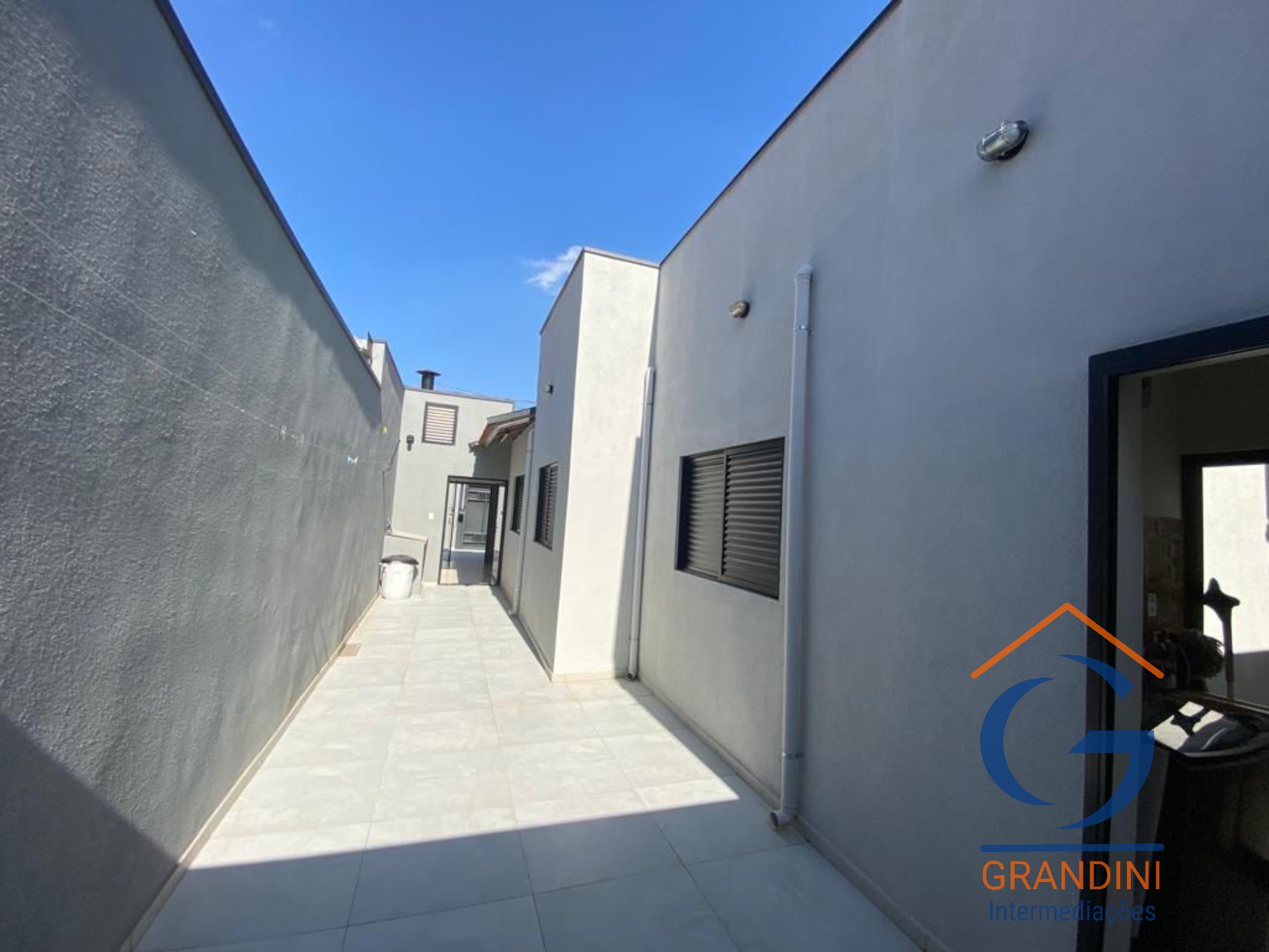 Casa à venda com 3 quartos, 200m² - Foto 13