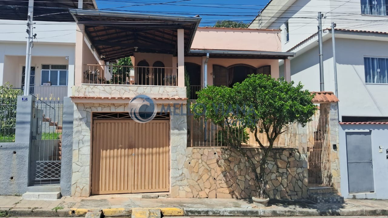 Casa, 4 quartos, 217 m² - Foto 1