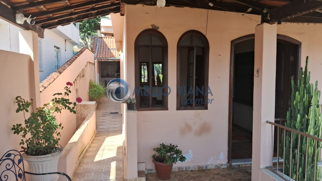 Casa, 4 quartos, 217 m² - Foto 2