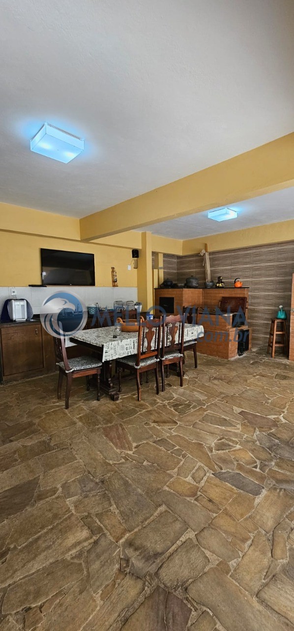 Casa à venda com 3 quartos, 227m² - Foto 18