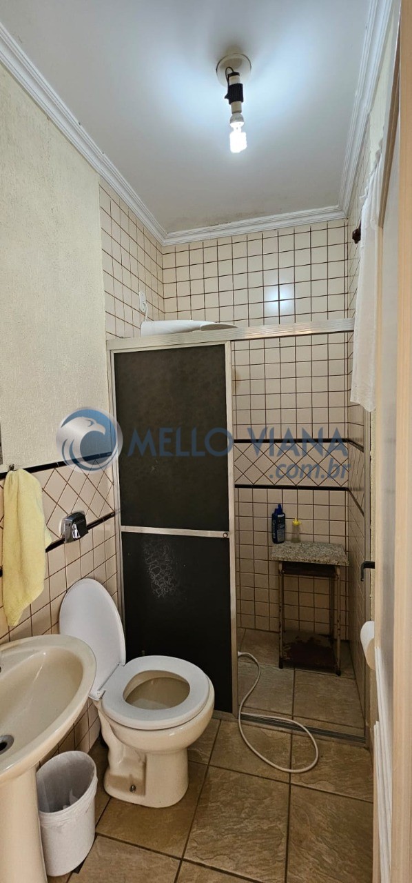 Casa à venda com 3 quartos, 227m² - Foto 9