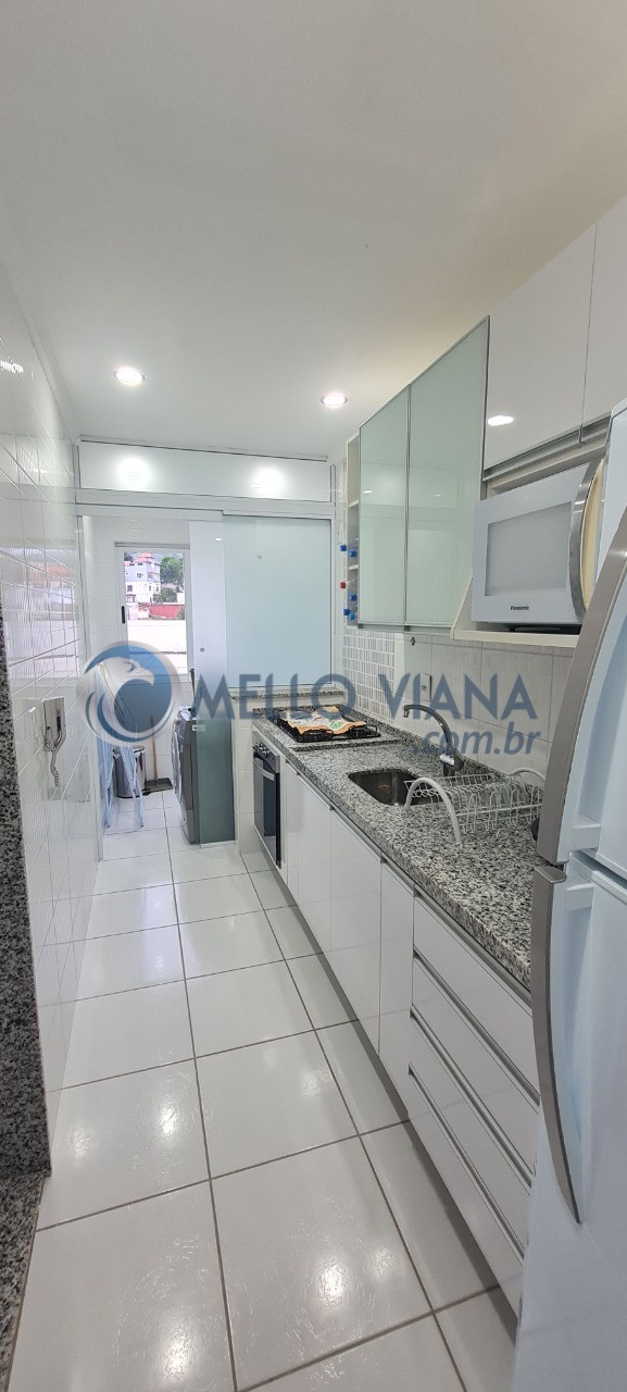Apartamento à venda com 2 quartos, 75m² - Foto 2