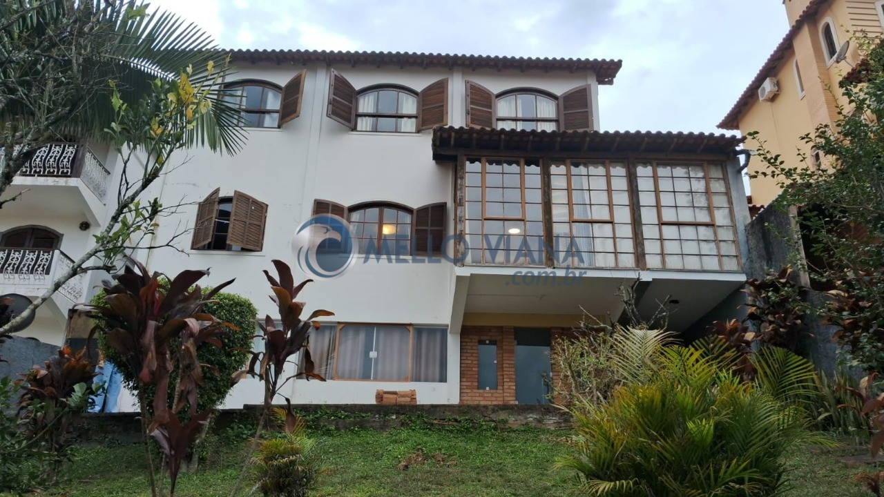 Casa à venda com 3 quartos, 415m² - Foto 1