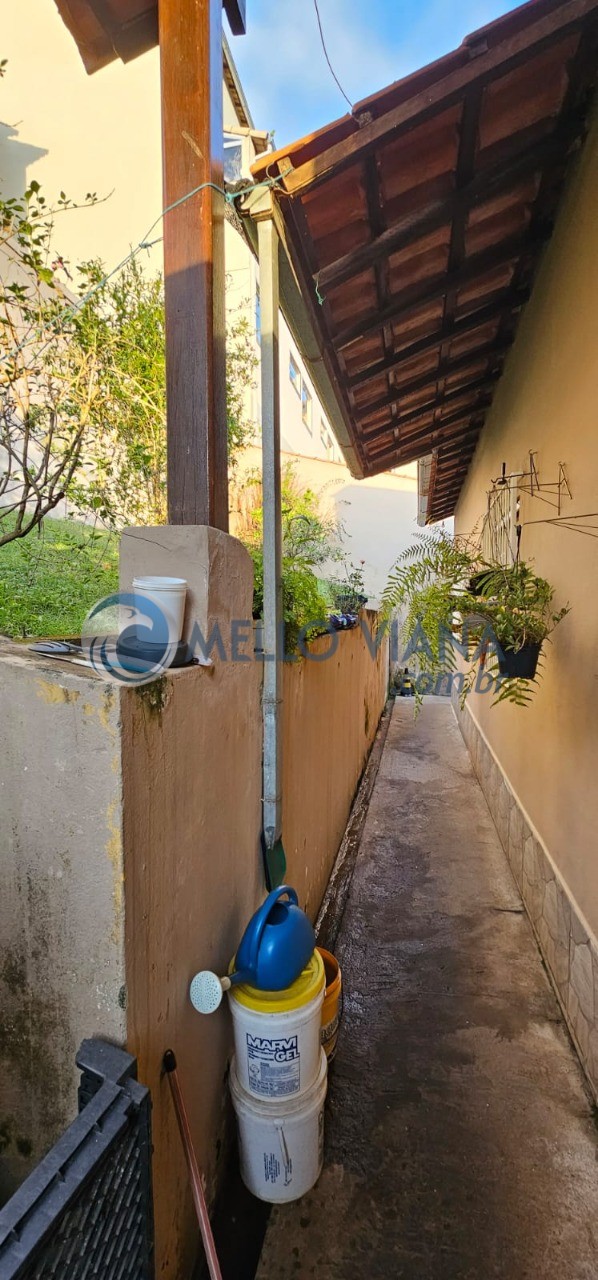 Casa à venda com 2 quartos, 72m² - Foto 16
