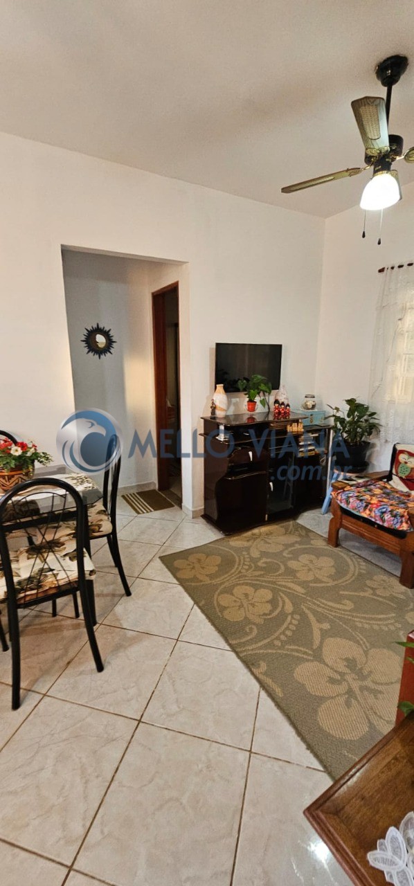 Casa à venda com 2 quartos, 72m² - Foto 2