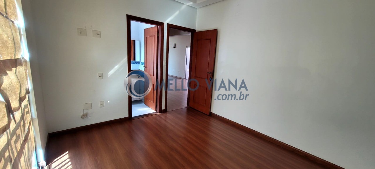 Casa, 3 quartos, 204 m² - Foto 2