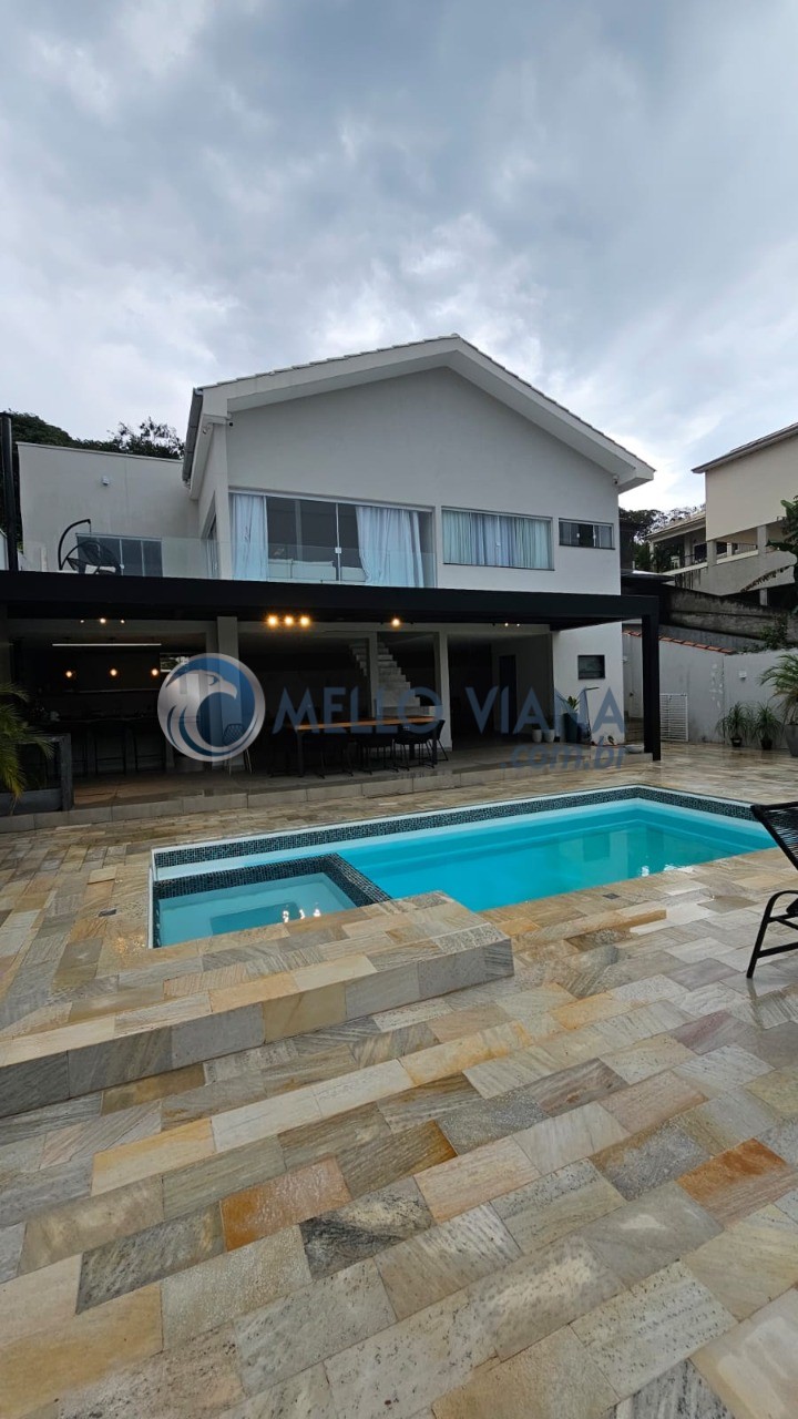 Casa, 3 quartos, 265 m² - Foto 1