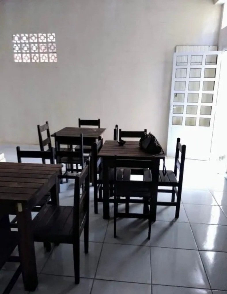 Casa para alugar com 9 quartos, 200m² - Foto 3