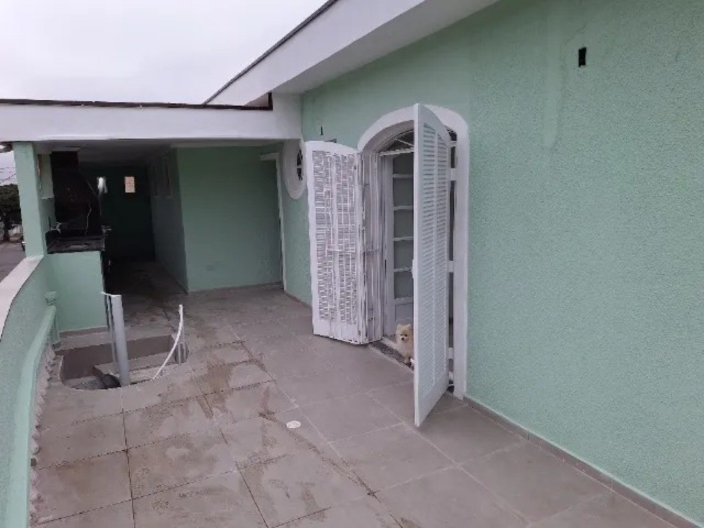 Casa à venda com 3 quartos, 145m² - Foto 1