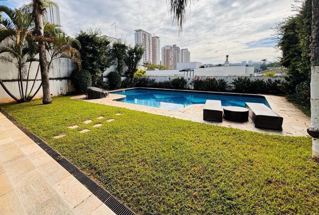 Casa de Condomínio à venda e aluguel com 4 quartos, 520m² - Foto 33