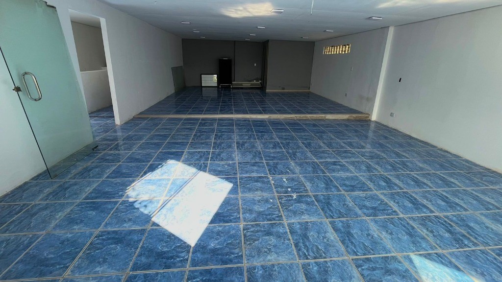 Loja-Salão, 160 m² - Foto 1