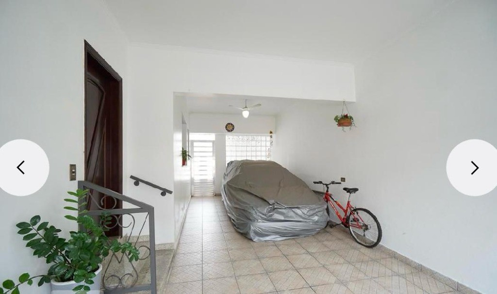 Casa à venda em São Paulo-SP, Canindé: 5 quartos, 2 banheiros, 2 vagas, 230m²! Confira já!
