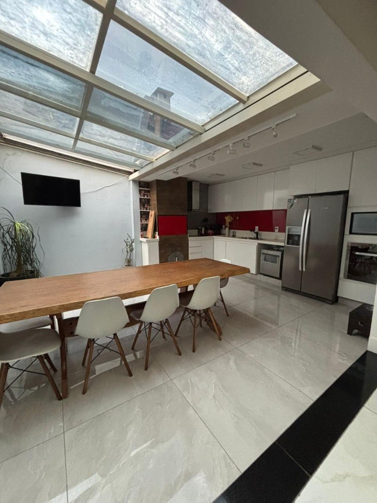 Casa, 4 quartos, 250 m² - Foto 16