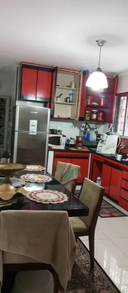 Casa para alugar com 2 quartos, 190m² - Foto 5