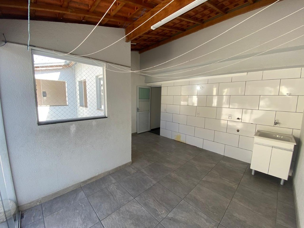 Cobertura à venda com 2 quartos, 90m² - Foto 2