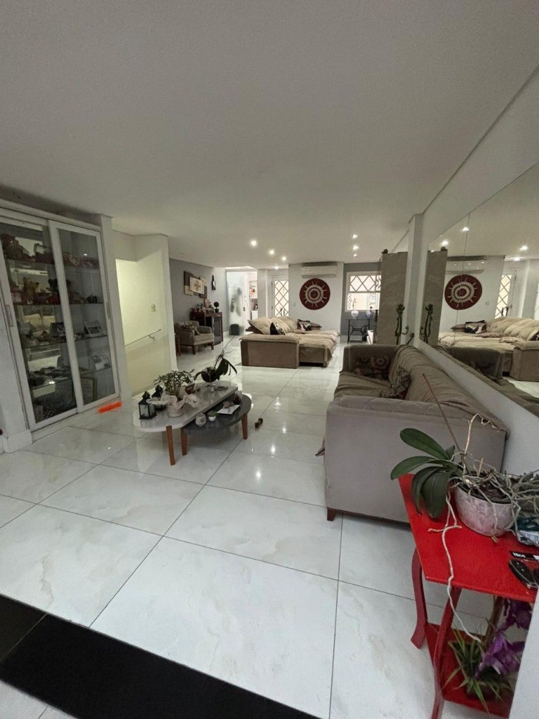 Casa, 4 quartos, 250 m² - Foto 18