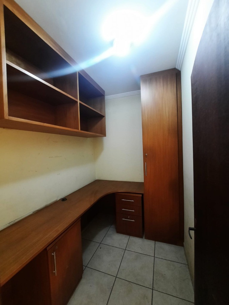 Casa, 3 quartos, 220 m² - Foto 18