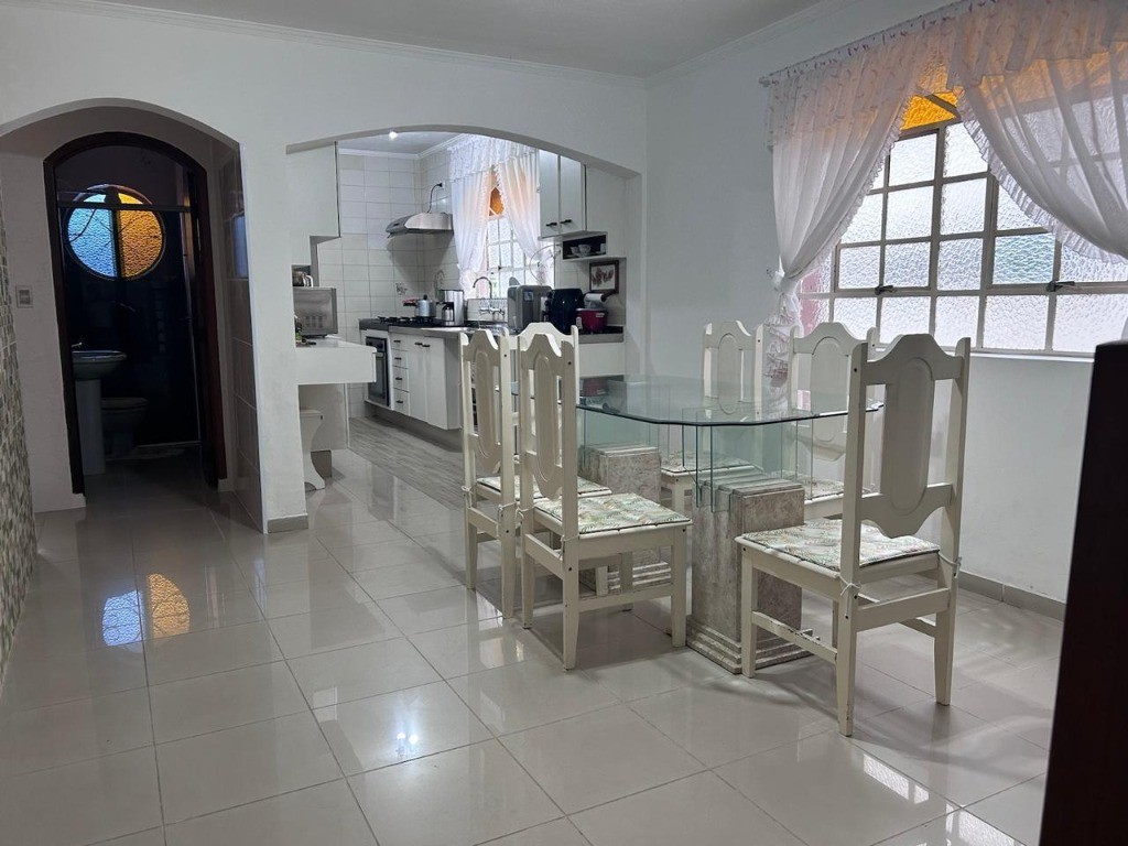 Casa, 3 quartos, 225 m² - Foto 18