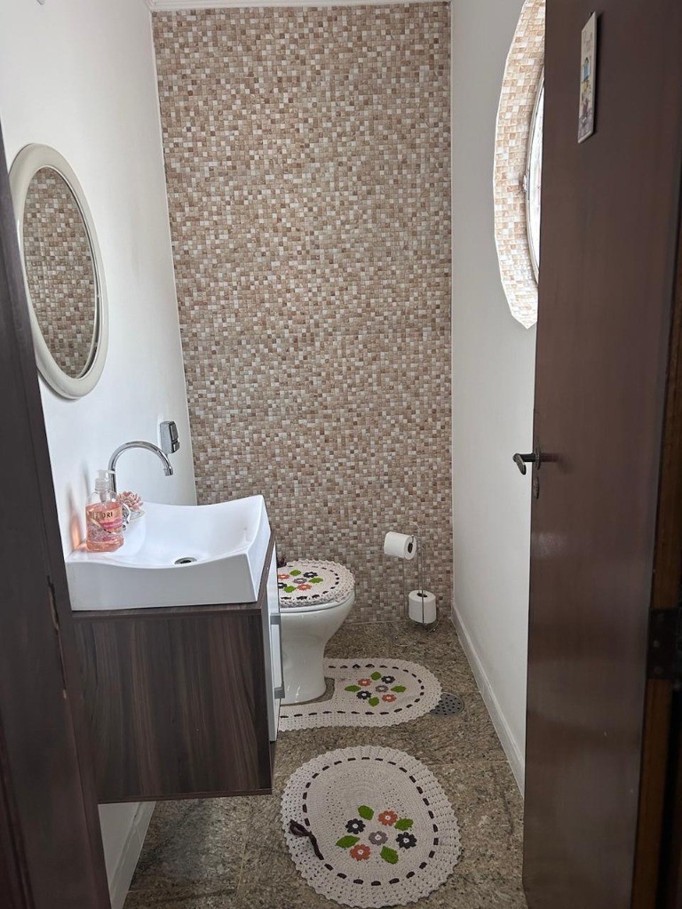 Casa, 3 quartos, 225 m² - Foto 2