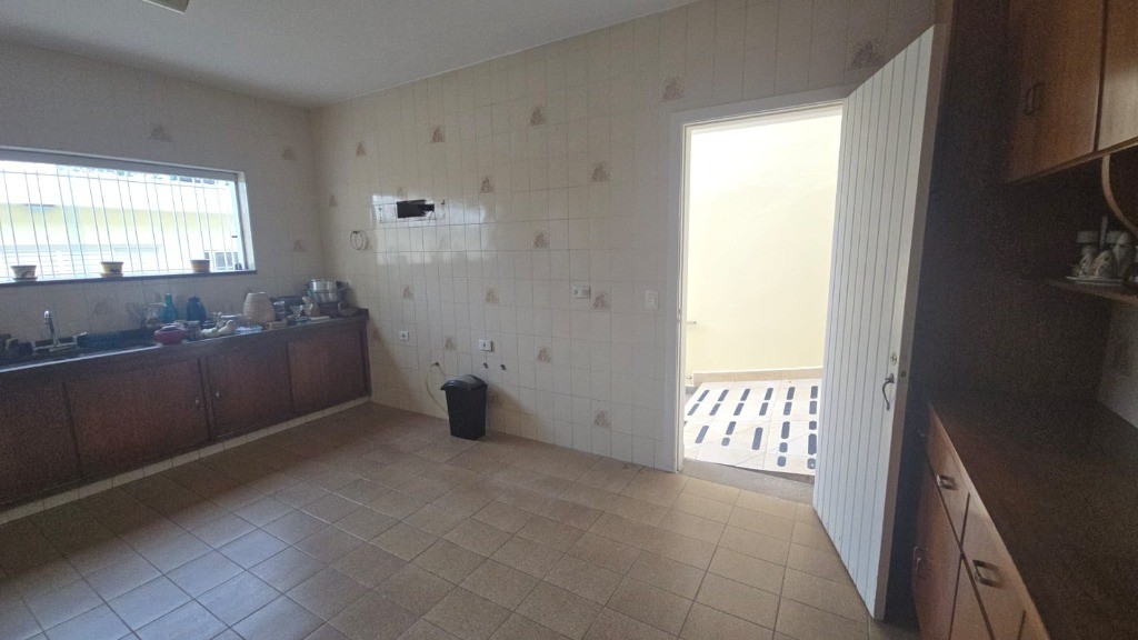 Casa, 3 quartos, 181 m² - Foto 2