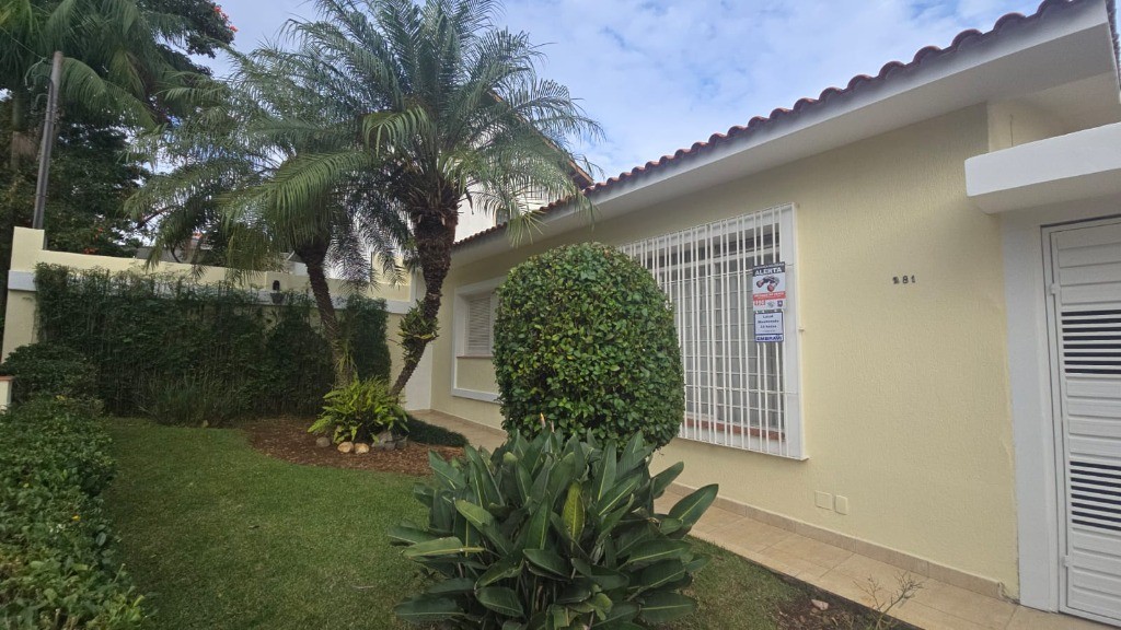 Casa, 3 quartos, 181 m² - Foto 1